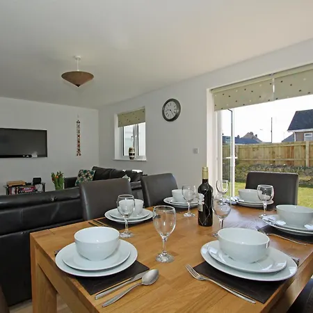 Holiday home 6 Jubilee Close *